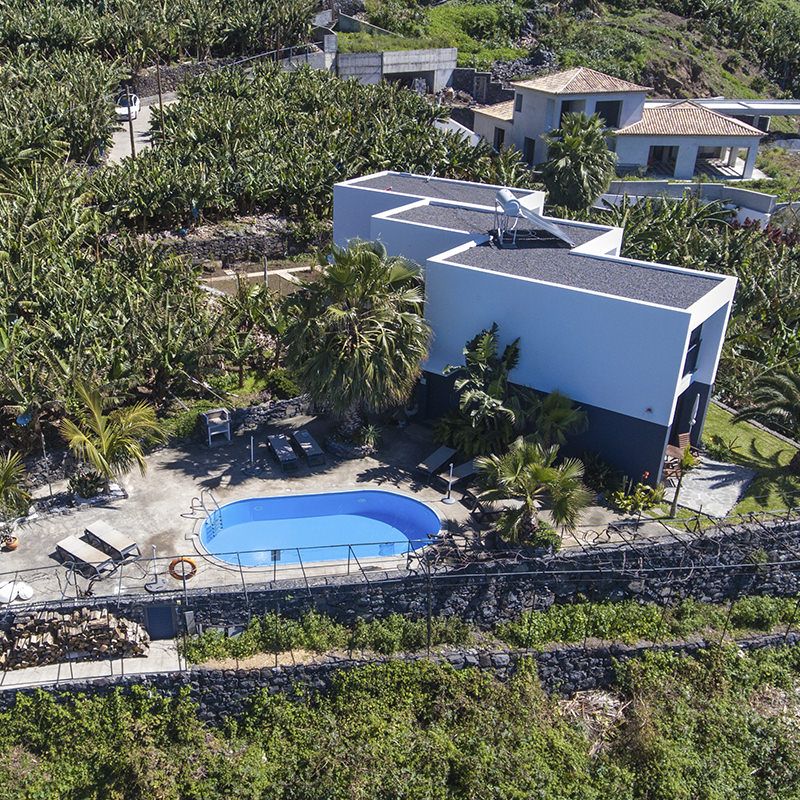 Luxurious Apartment in Calheta